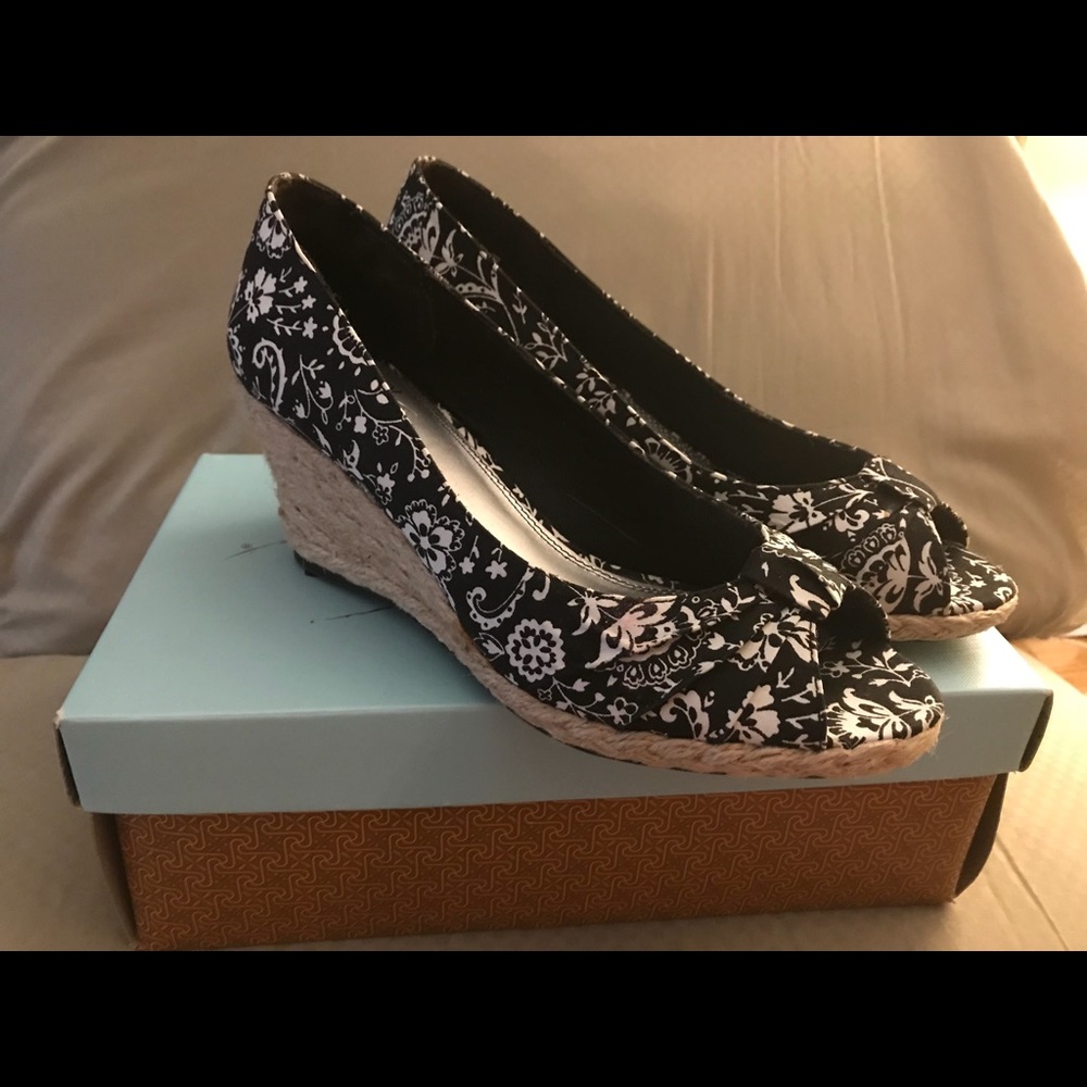 Size 8.5 Lifestride wedges